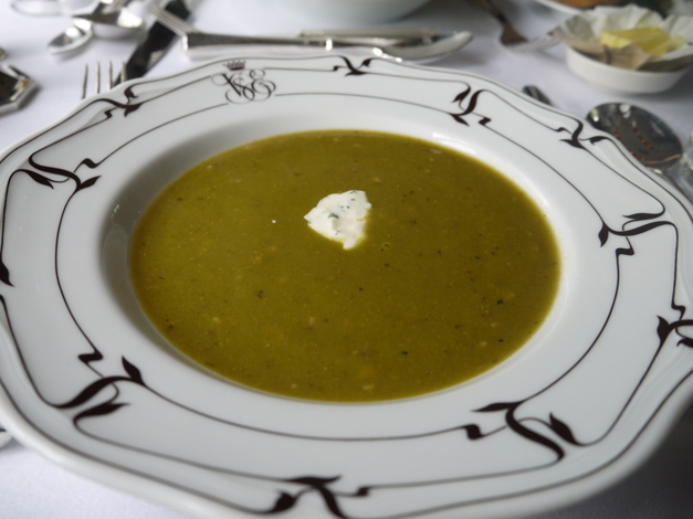 orient express - ham hock and pea soup orient express - ham hock and pea soup