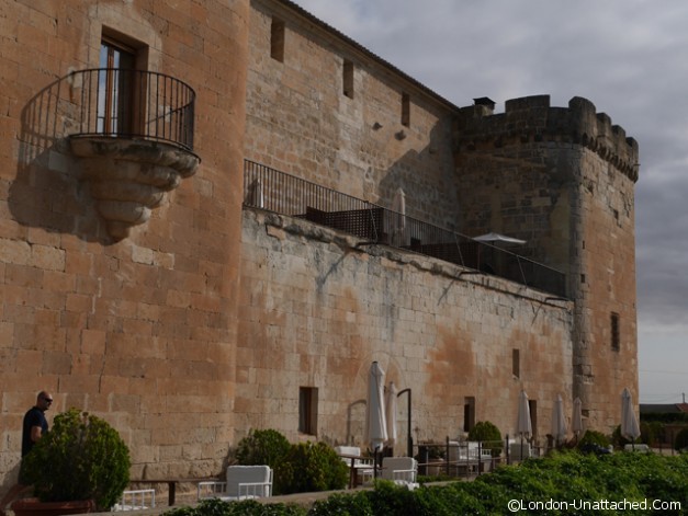 Castillo de Buen Amor exterior 2