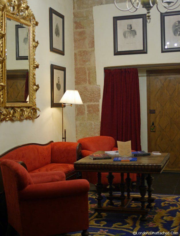 Sitting Room - Castillo de Buen Amor