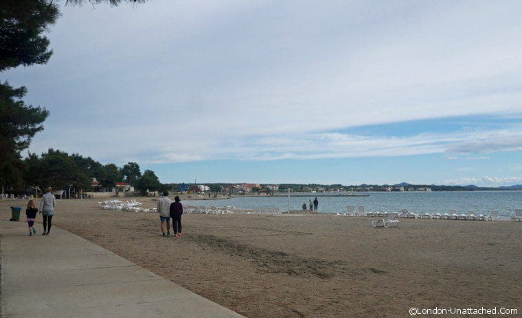 Sandy Beach - Nin