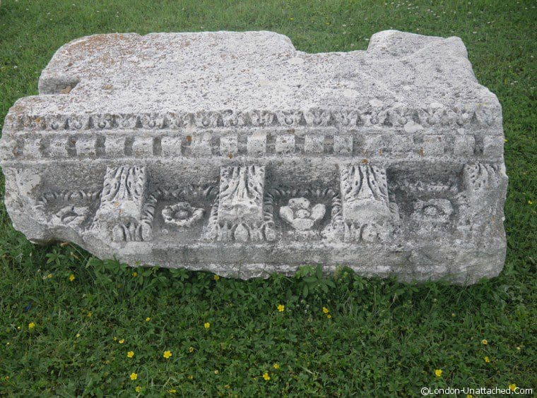nin roman remains