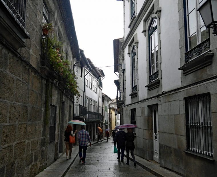 guimaraes-street-copy