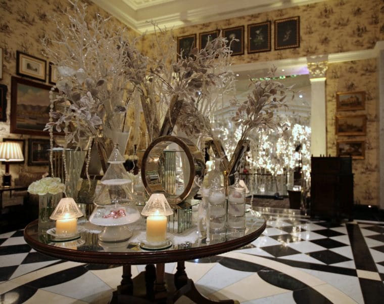 savoy-table-decoration