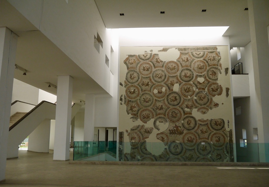 Bardo museum foyer tunis