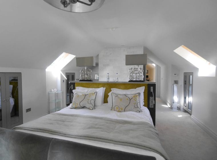 Highbullen Loft room