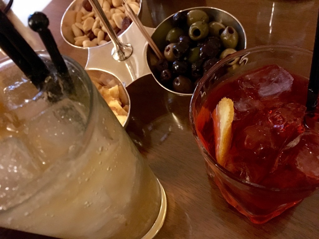 EASTBOURNE GRAND BAR DRINKS