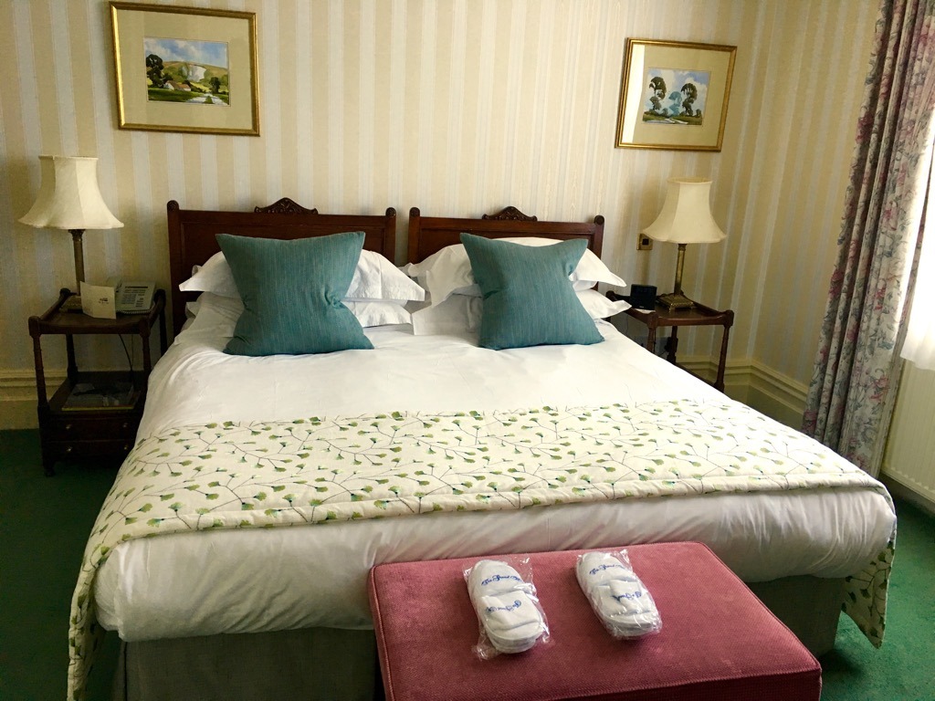 EASTBOURNE GRAND BED ROOM 3
