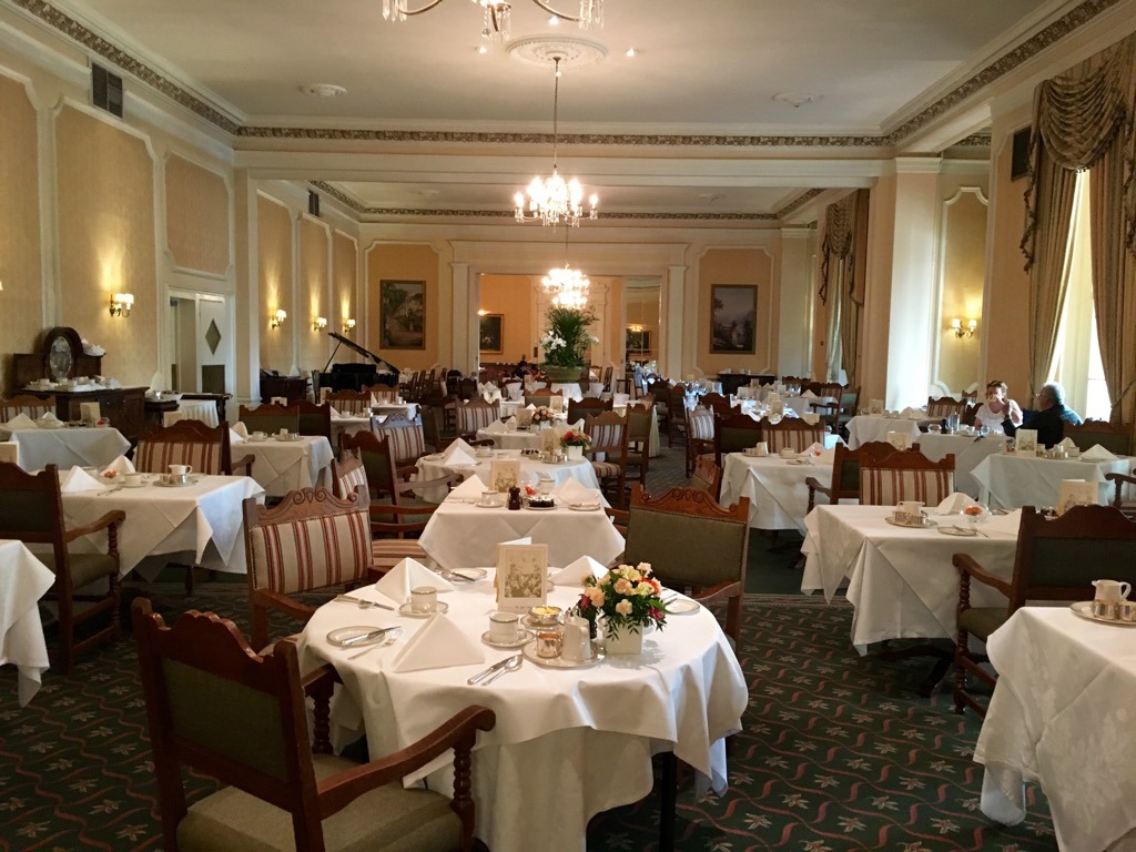 EASTBOURNE GRAND GARDEN RESTAURANT 5