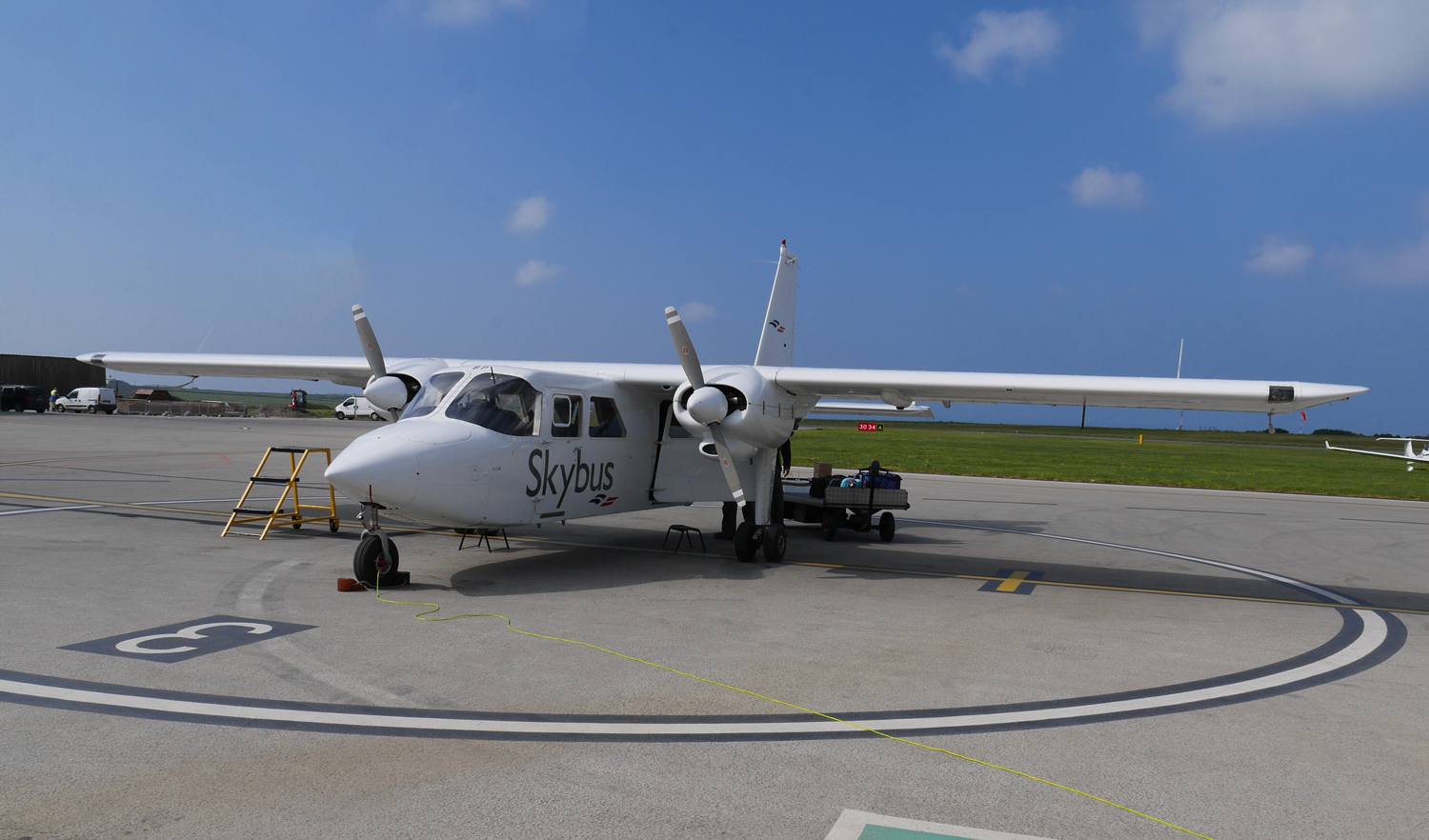 8 Seater Sky bus - Scilly Isles