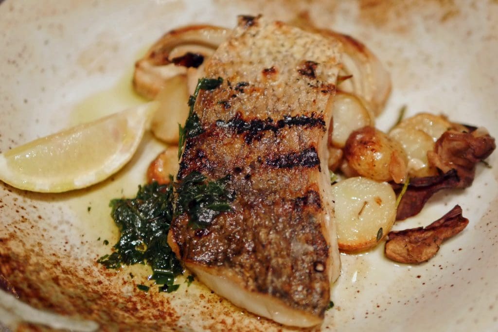 Felix Hotel Cambridge - Fish 2 Felix Hotel Cambridge - Fish 2