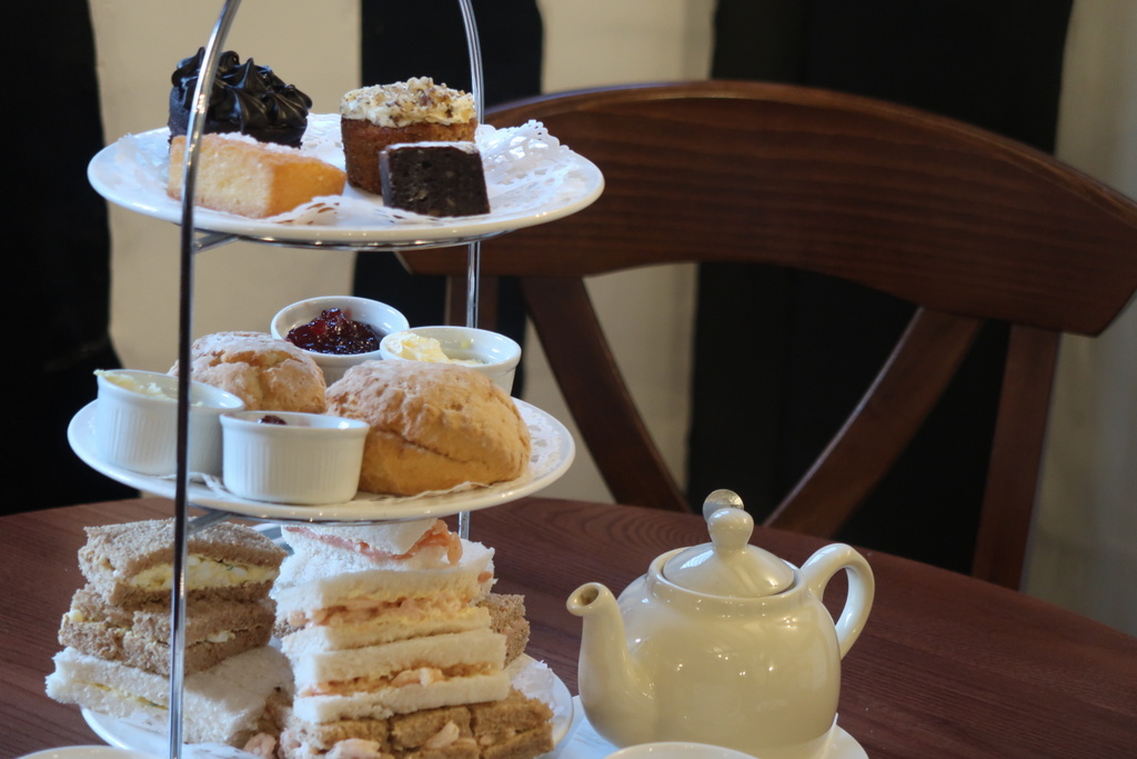 Stratford Hathaway Tea Rooms cream tea