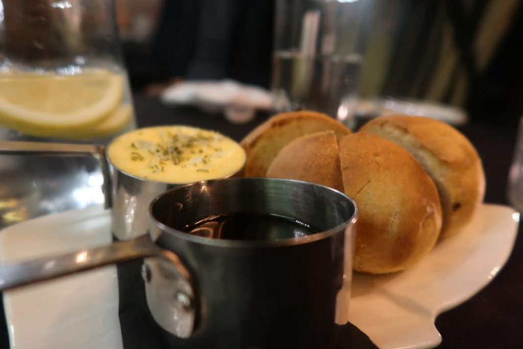 Ye Olde Bell Hotel - bread rolls Ye Olde Bell Hotel - bread rolls