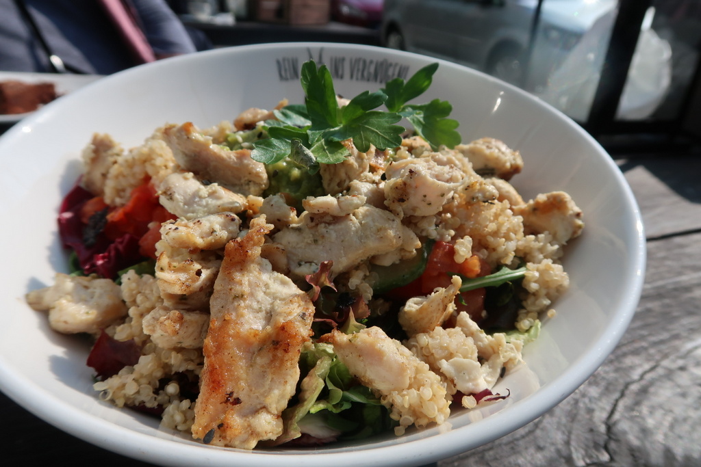 Quinoa salad - Speegold