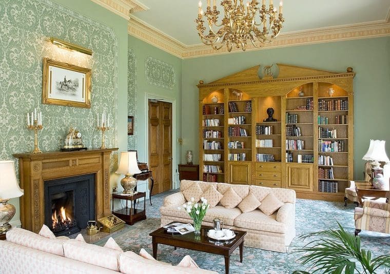 Lounge in Tre-Ysgawen