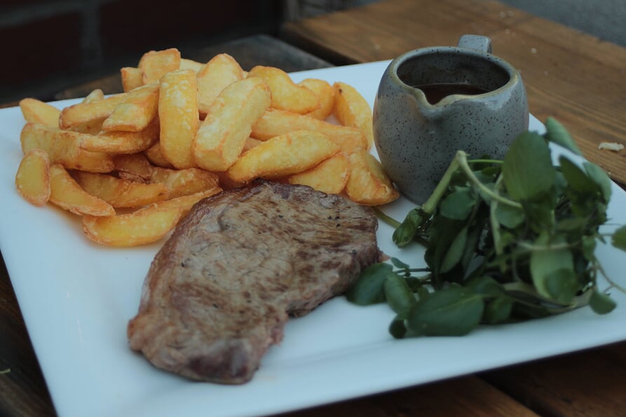 Alexander Pope, Steak and chips