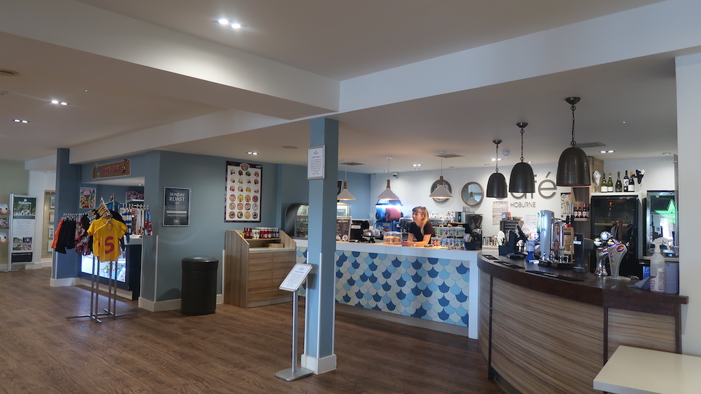 Hoburne Bashley - Cafe h