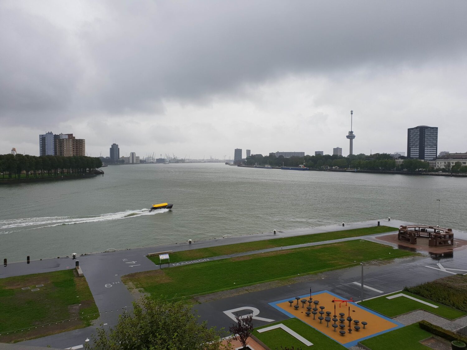 Hotel New York, Rotterdam, view over Maas