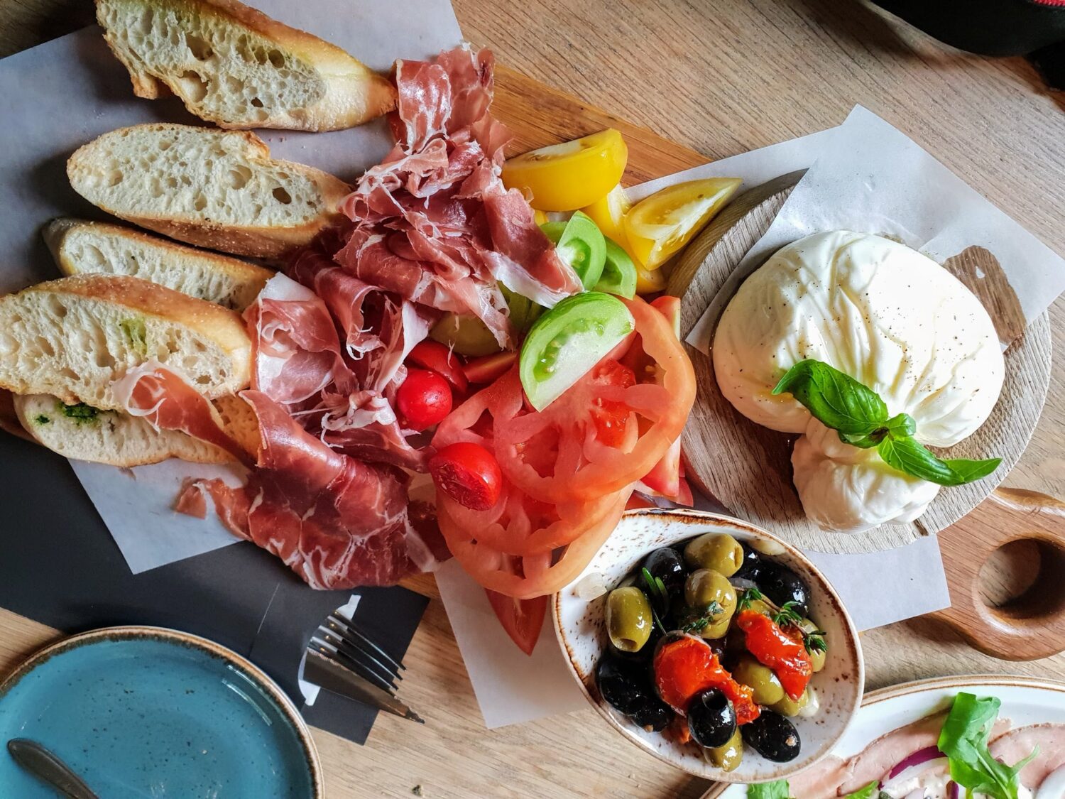 Italian bar-bistro City hall, Leiden