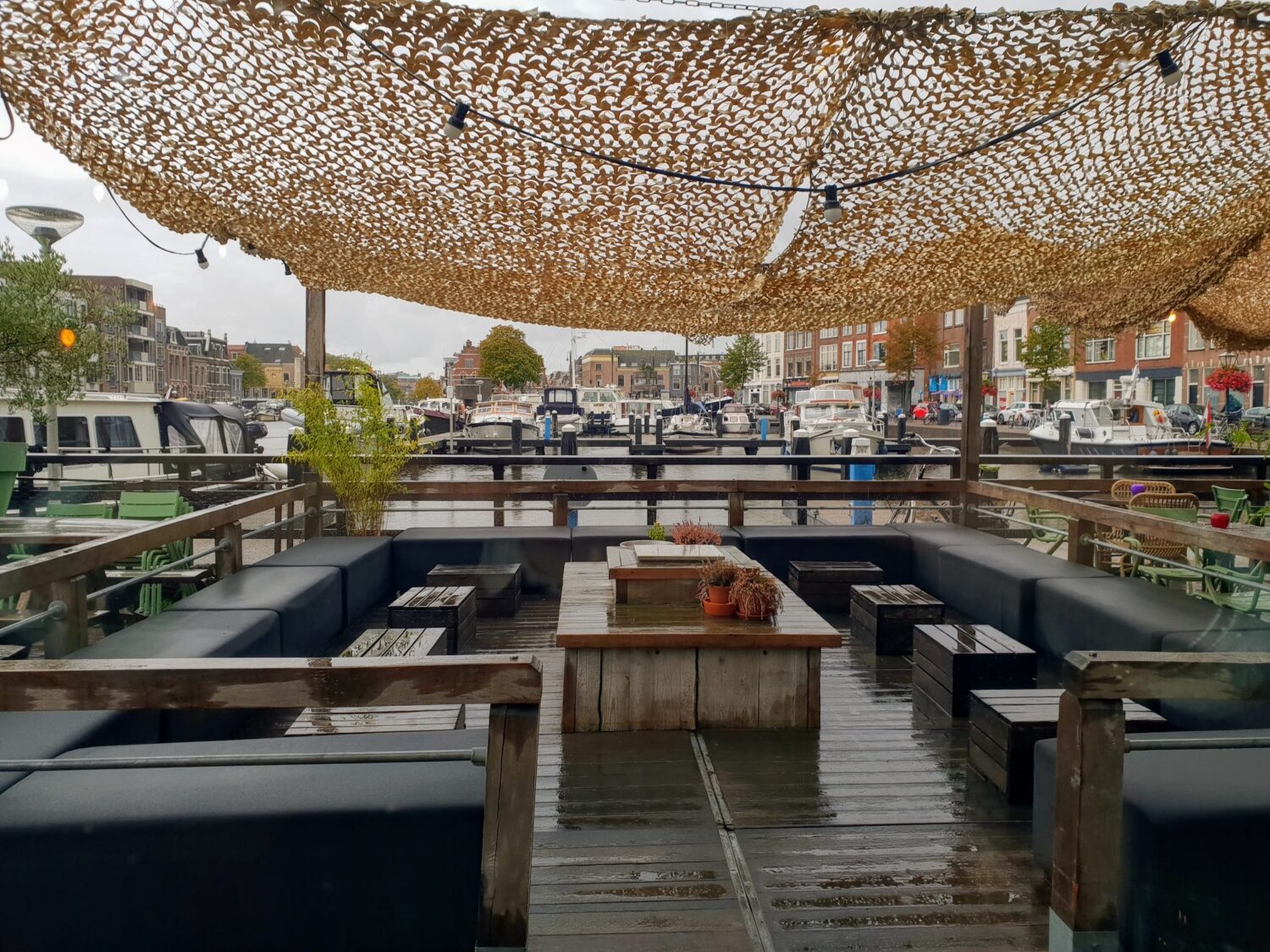 Lot & de Walvis, Leiden