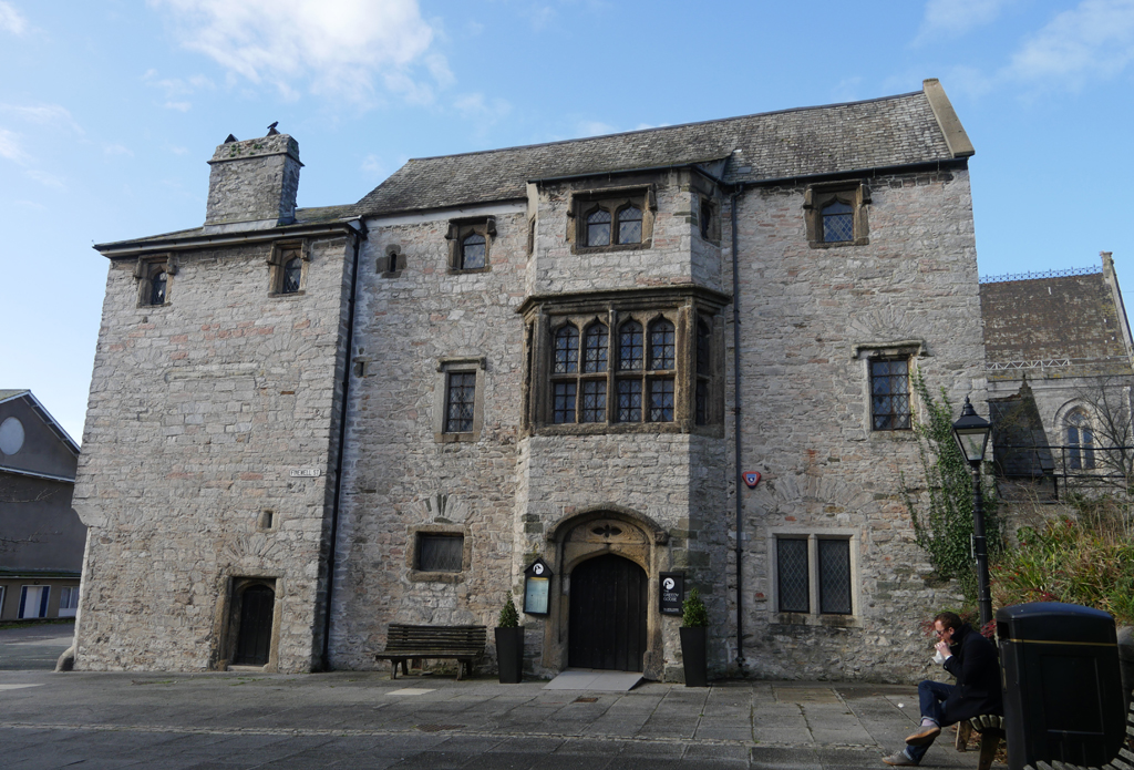 Prysten House