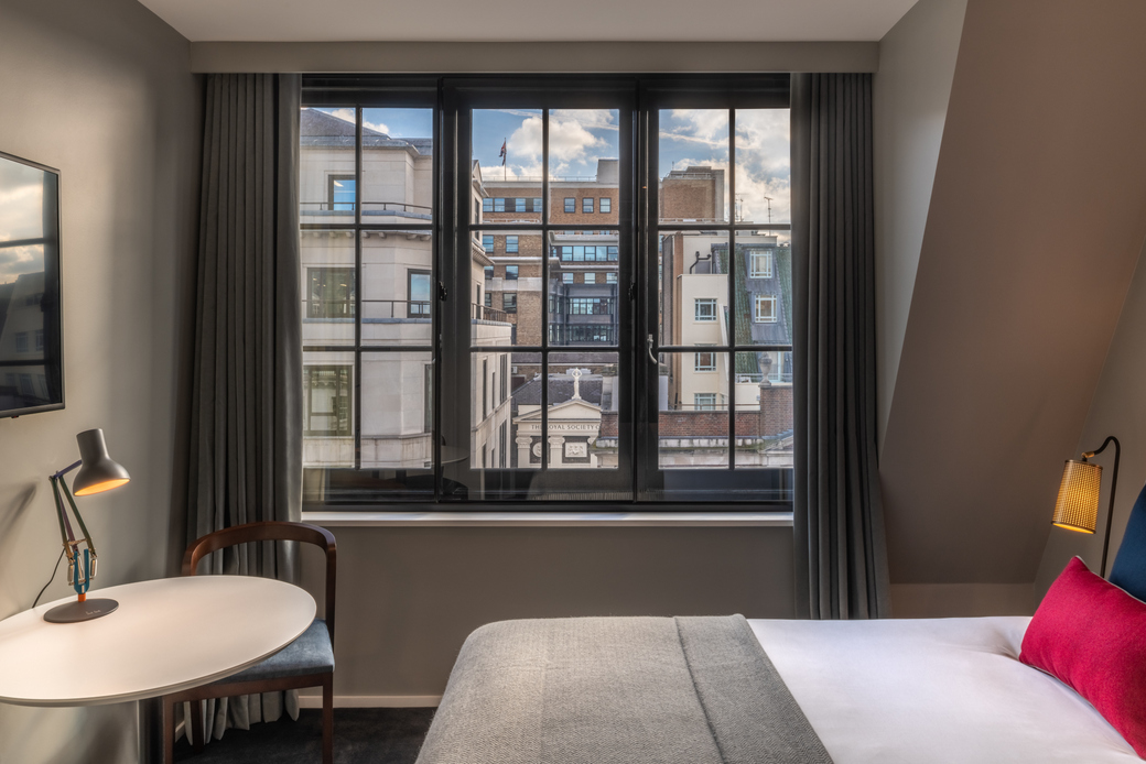 The Nadler Covent Garden - King room 505 (3)