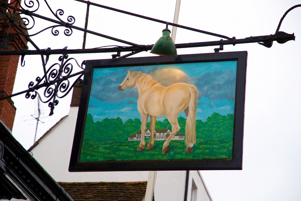 Bespoke Hotels - The White Horse, Dorking
