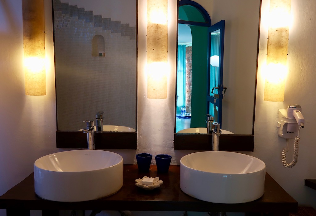 Nilaya Hermitage - bathroom