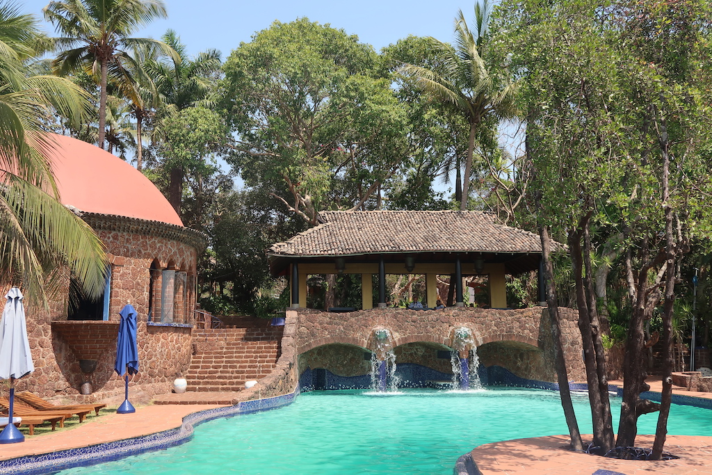 Nilaya Hermitage - pool area