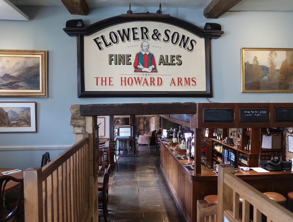 The Howard Arms Interior - Flowers and Son Fine Ales