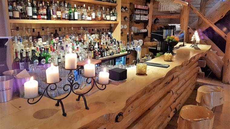 The bar at the Ranga Hotel