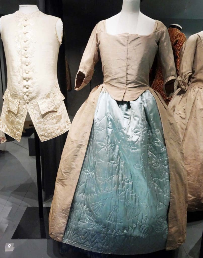 1740s quilted silk petticoat with wool lining