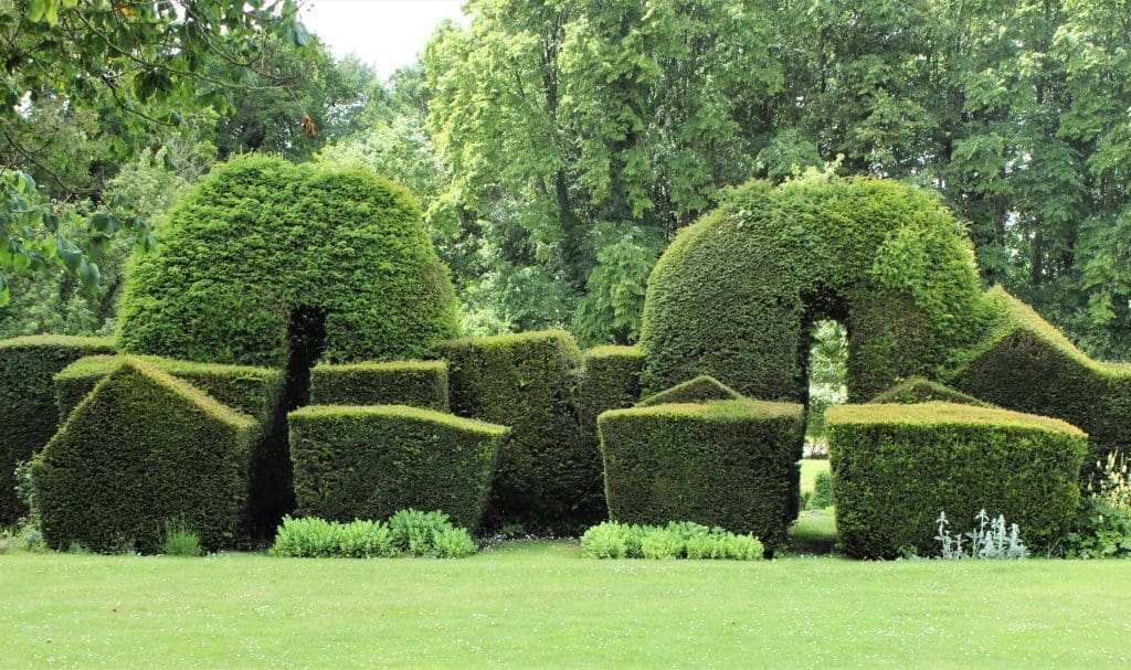 Manor Country House Hotel gardens