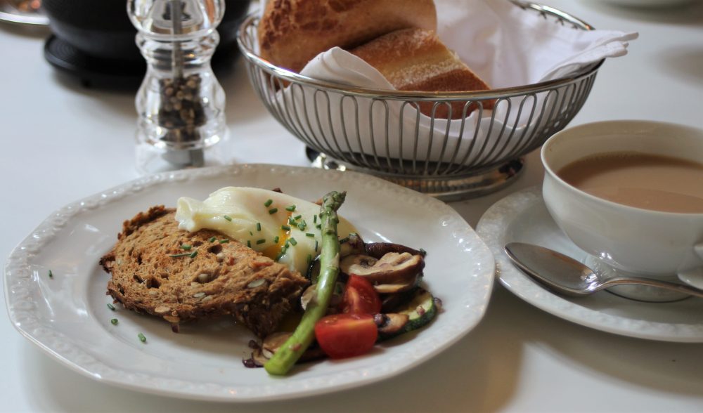 De Witte Lelie, Antwerp, Breakfast eggs-