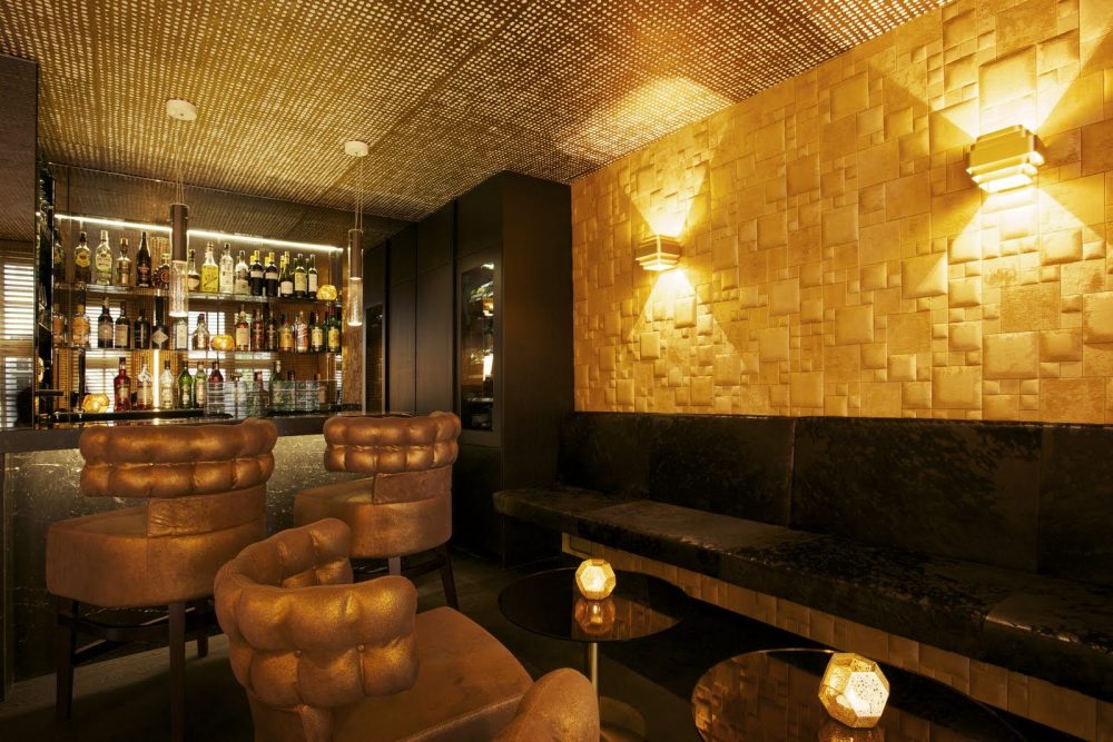 De Witte Lelie, Antwerp, The Bronze bar