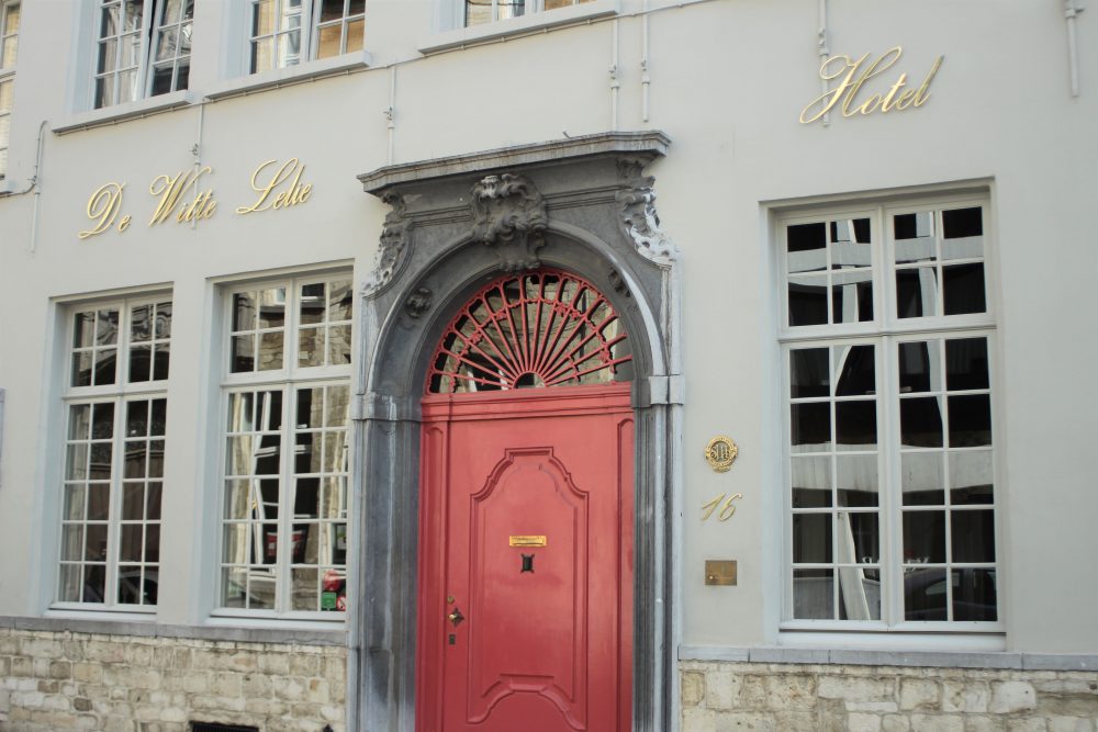 De Witte Lelie Antwerp exterior min 1 e1562971188575