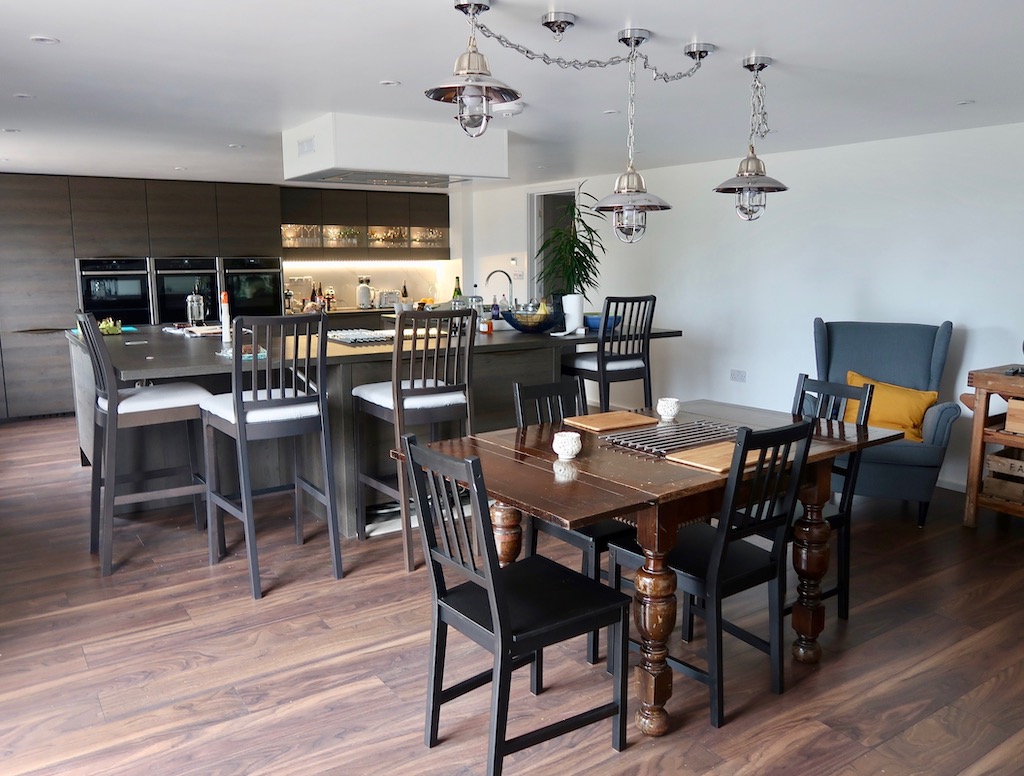 Wild Oak Barn - Ottery St Mary - kitchen