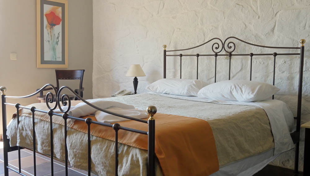 Room Mistral