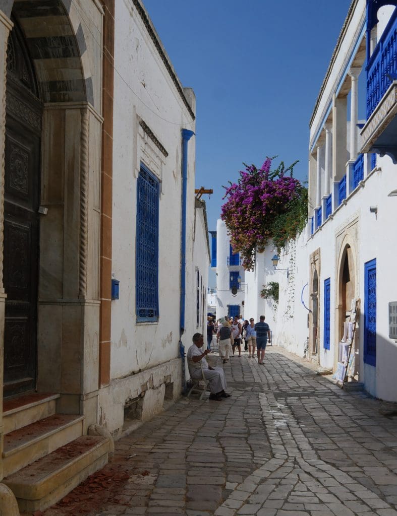 sidi bou said - street with flowers
