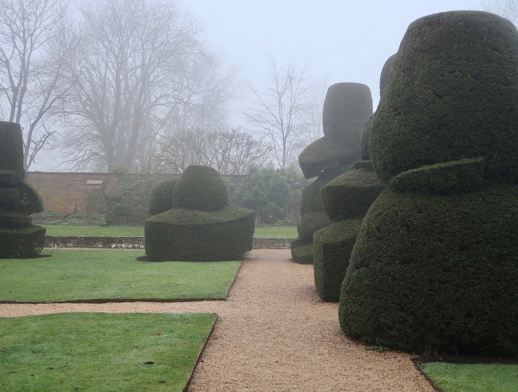 Billesley Manor Hotel gardens