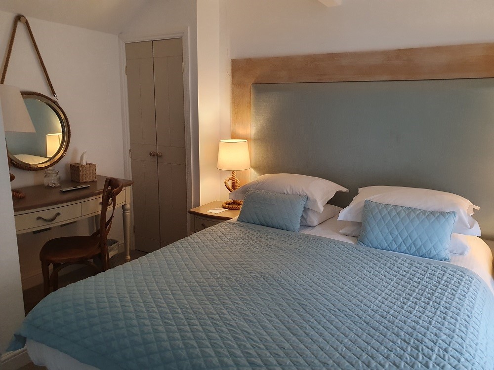 The-Lugger-Beach-Cottage-Bed-Dresser