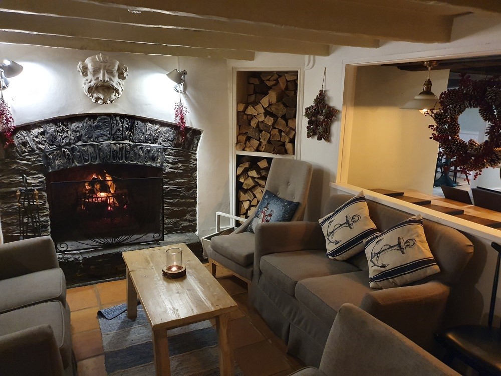 The-Lugger-Lounge-pre-Christmas-cosy