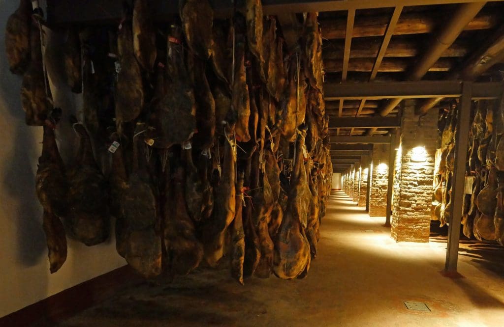 Traditional Ham curing - Dehesa - La Joya