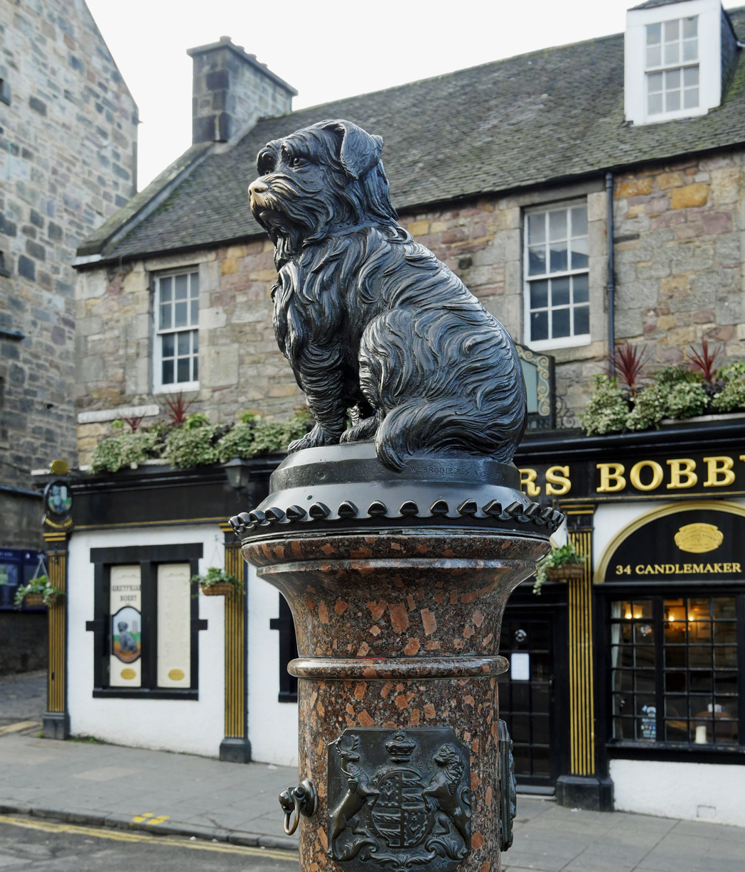Greyfriars Bobby Edinburgh statue