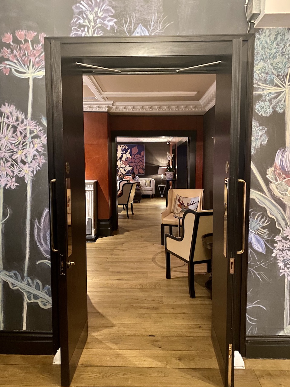 St Ermin’s Hotel suite