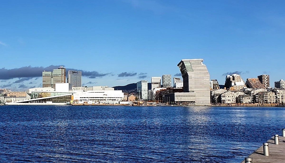 Oslo-MUNCH-and-Opera-House.