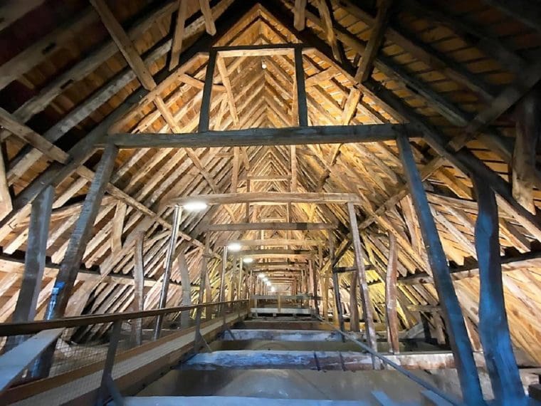 Salisbury Cathedral wooden roof joints