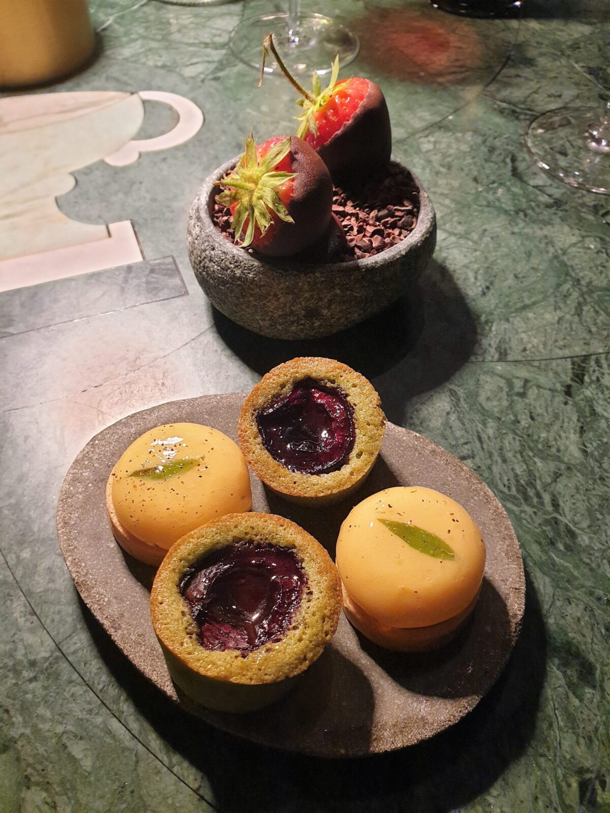 Galanga petit fours