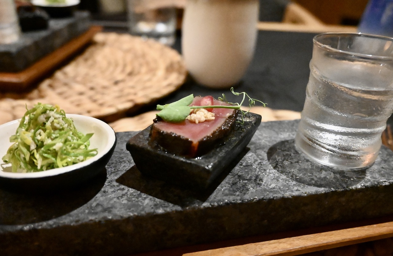 Ambula restaurant Heritance Aarah tuna course