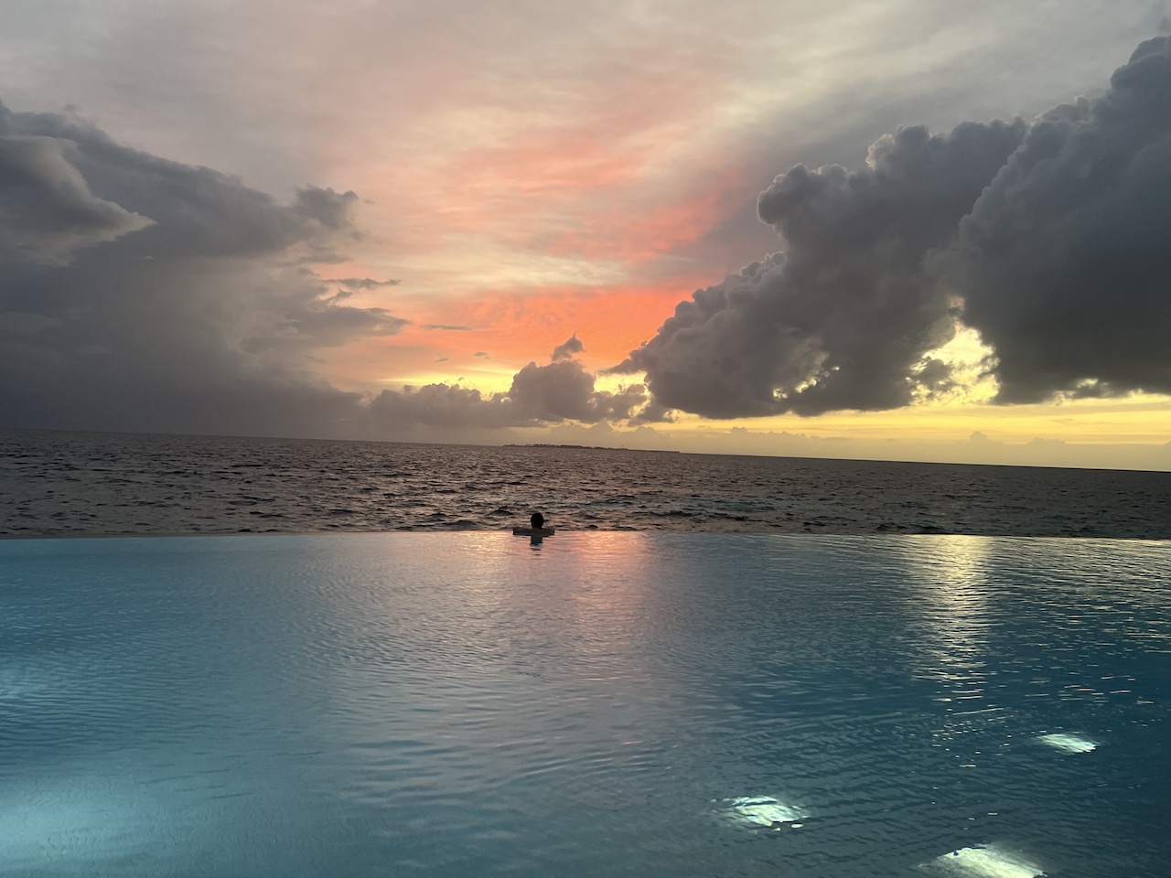 Sunset view at Kagi Maldives