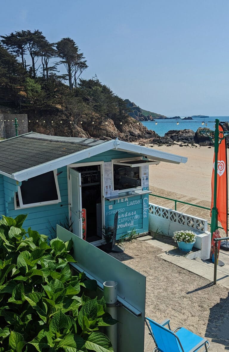 Beach Hut - Biarritz Hotel